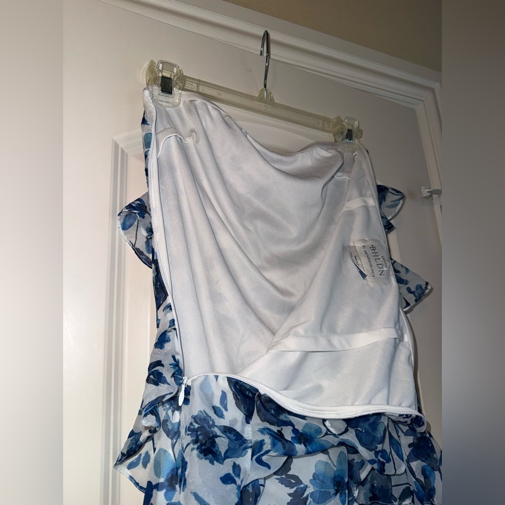 BHLDN Jia Bias-Cut Ruffled‎ Printed V-Neck Gown size 4 - Picture 6 of 11